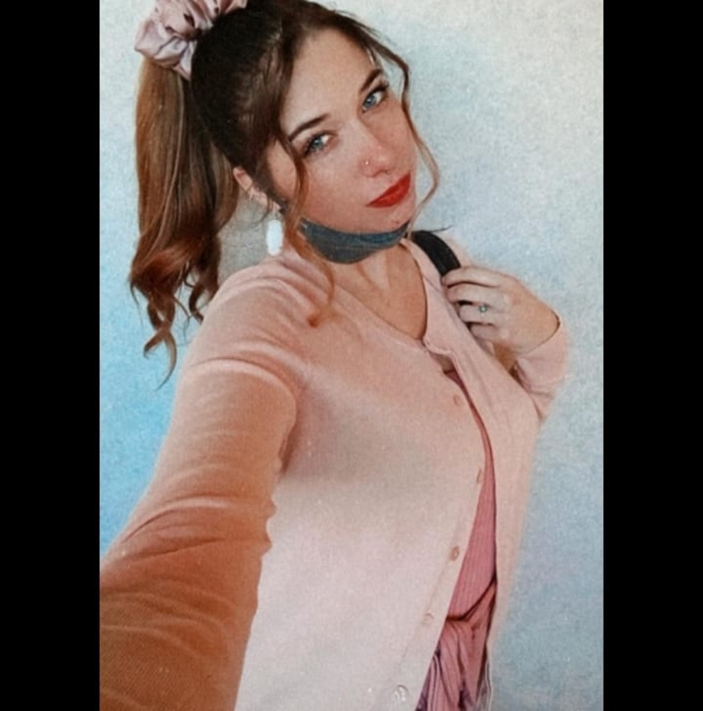 Meet your Posher, Kayla